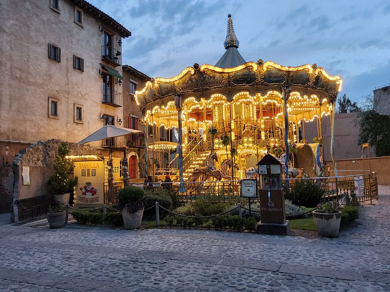 Carrara ¡Lujo y estilo en Valquirico!